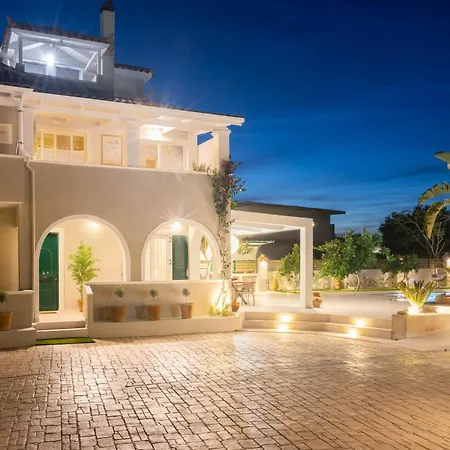 Porta Luxury Residence, By Tk Premium Сasa de vacaciones