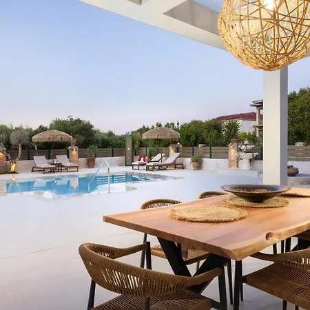 Porta Luxury Residence, By Tk Management Λαγανάς