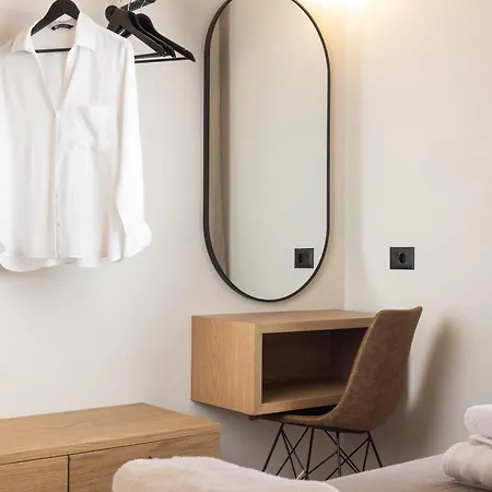 Porta Luxury Residence, By Tk Management Λαγανάς