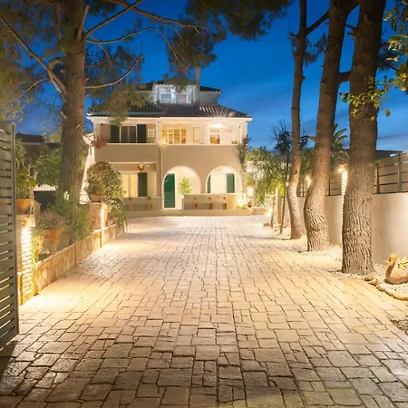 Porta Luxury Residence, By Tk Premium Dom wakacyjny Laganas