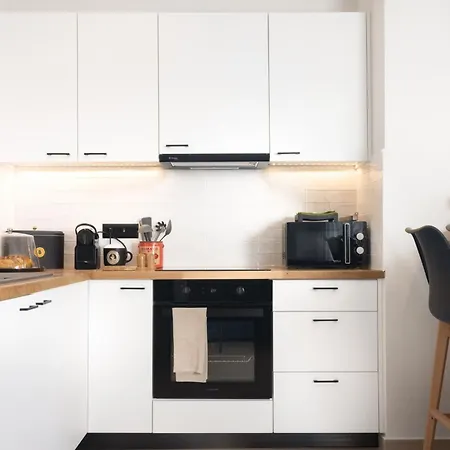 Porta Luxury Residence, By Tk Premium Laganas