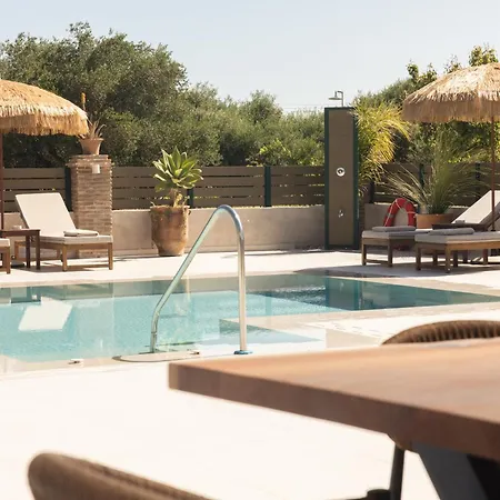 Porta Luxury Residence, By Tk Management